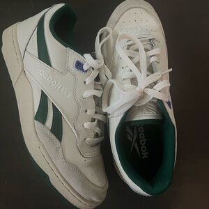 Reebok Sneakers!